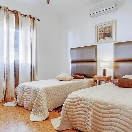 Sleeps 8 With Pool Air Con And Wifi Vila Gale de Cima